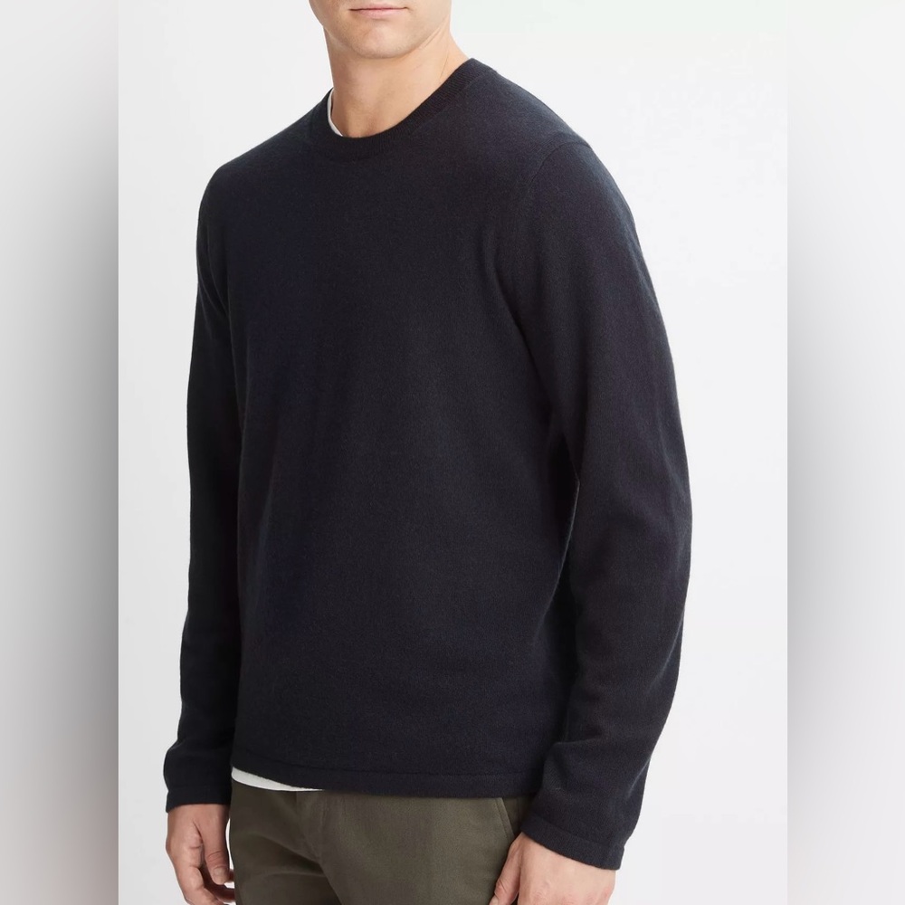Vince navy cashmere sweater - NEW WITH TAGS
